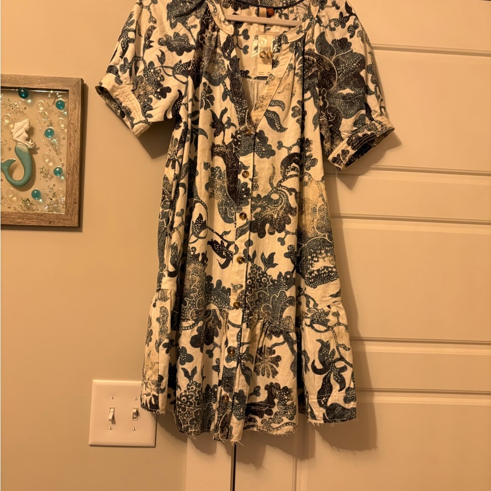 Pilcro Cream and Navy Printed Button-Front Top